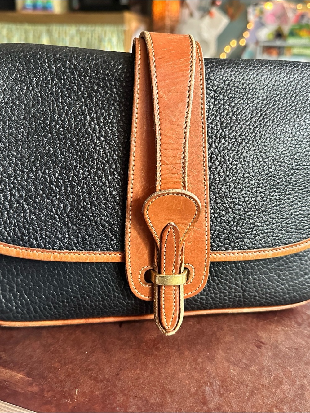 Beautiful Vintage Dooney & Bourke Black and Tan Pebbled Leather Crossbody